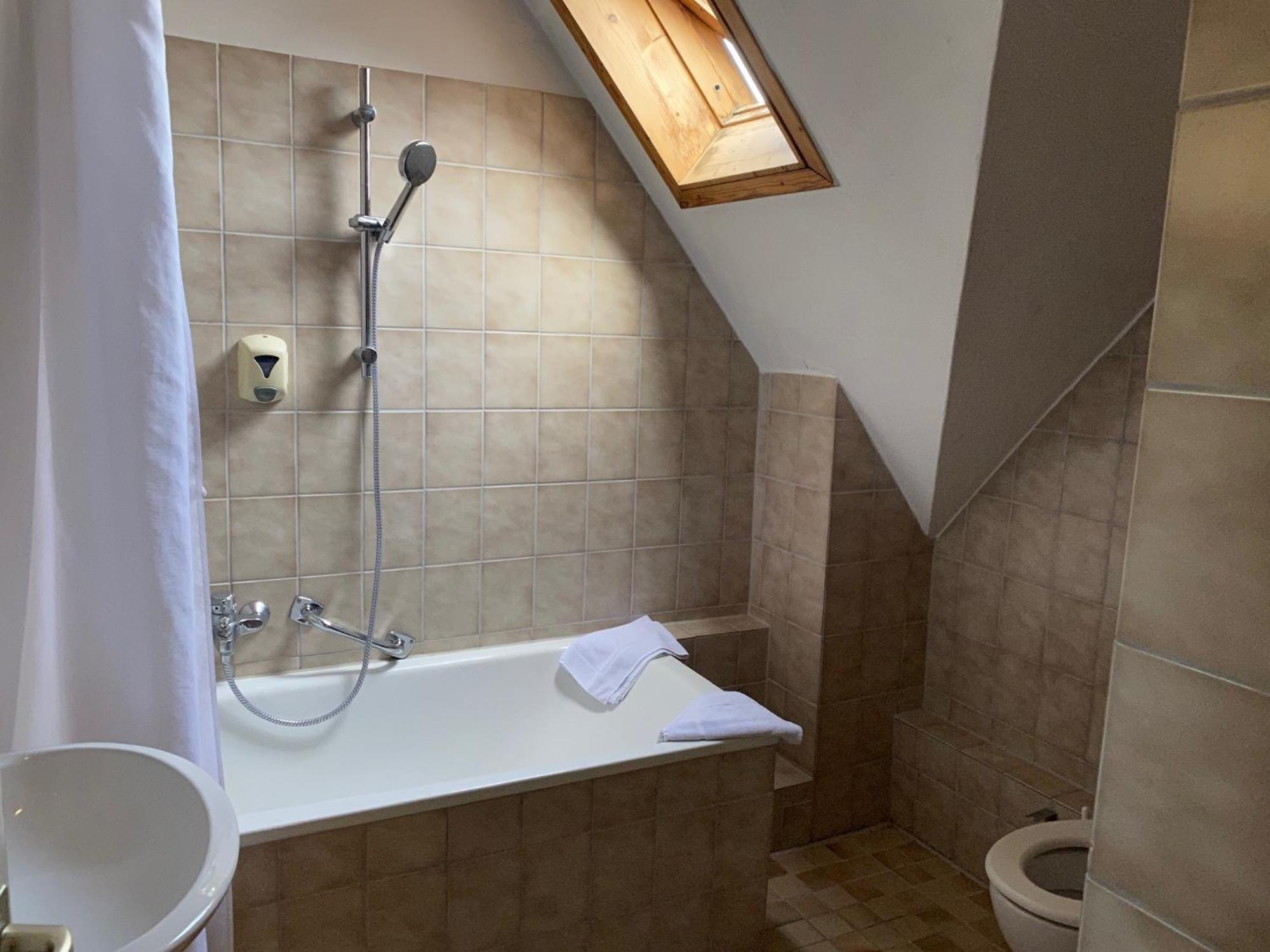 Hotel Gasthaus Schuetzen Freiburg im Breisgau Phòng bức ảnh